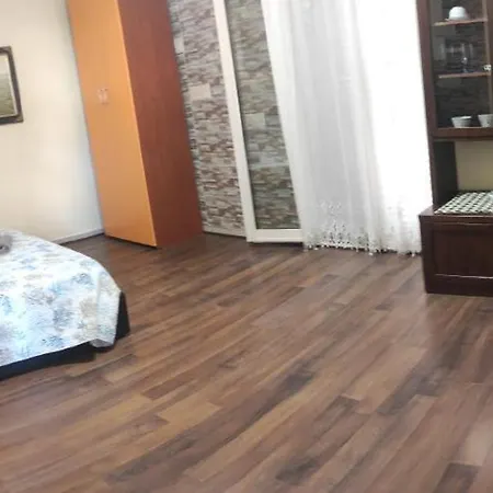 Tramonto Rosso Апартаменты *